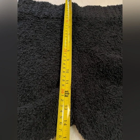 Skims Sz Women’s L/XL black cozy knit winter teddy bear soft lounge shorts NWT! - Picture 7 of 8